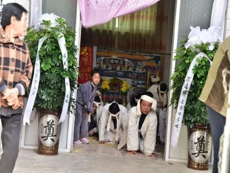 北京葬礼上不成文的规定，北京举办葬礼有什么不成文的注意事项